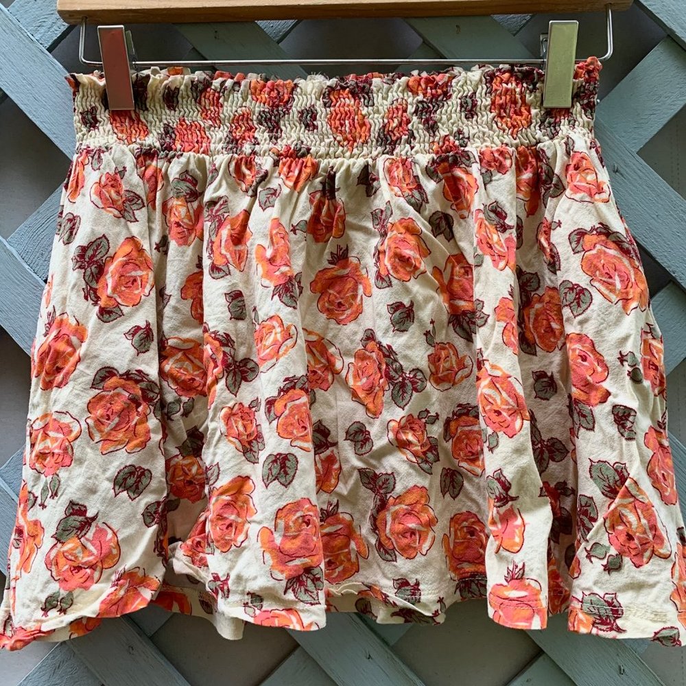 🌸Adam Levine Floral Skirt🌸